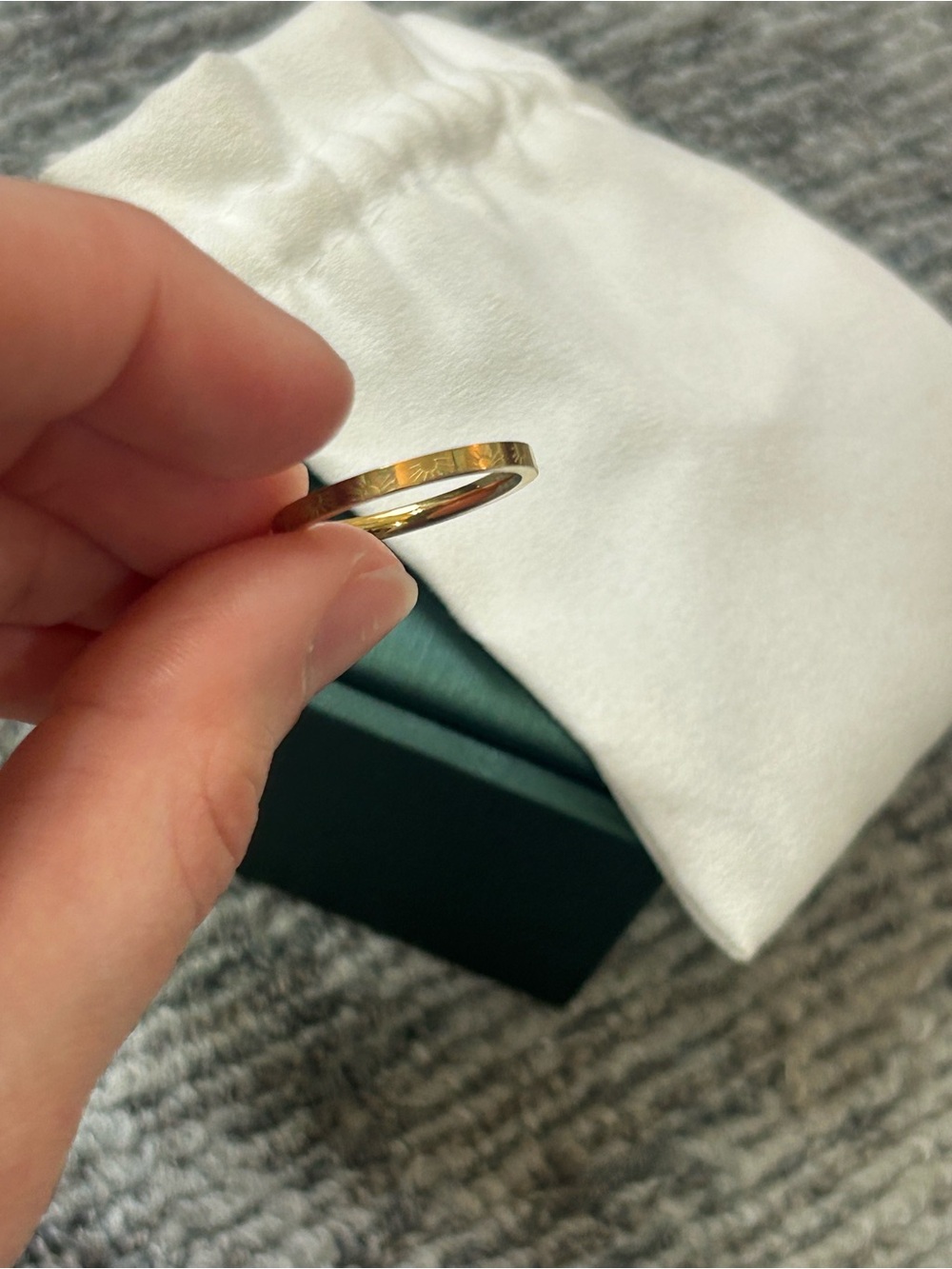 Gold Engraved Laser Sun Rise Starburst Thin Band Summer Beautiful Ring✨ - Picture 4 of 6